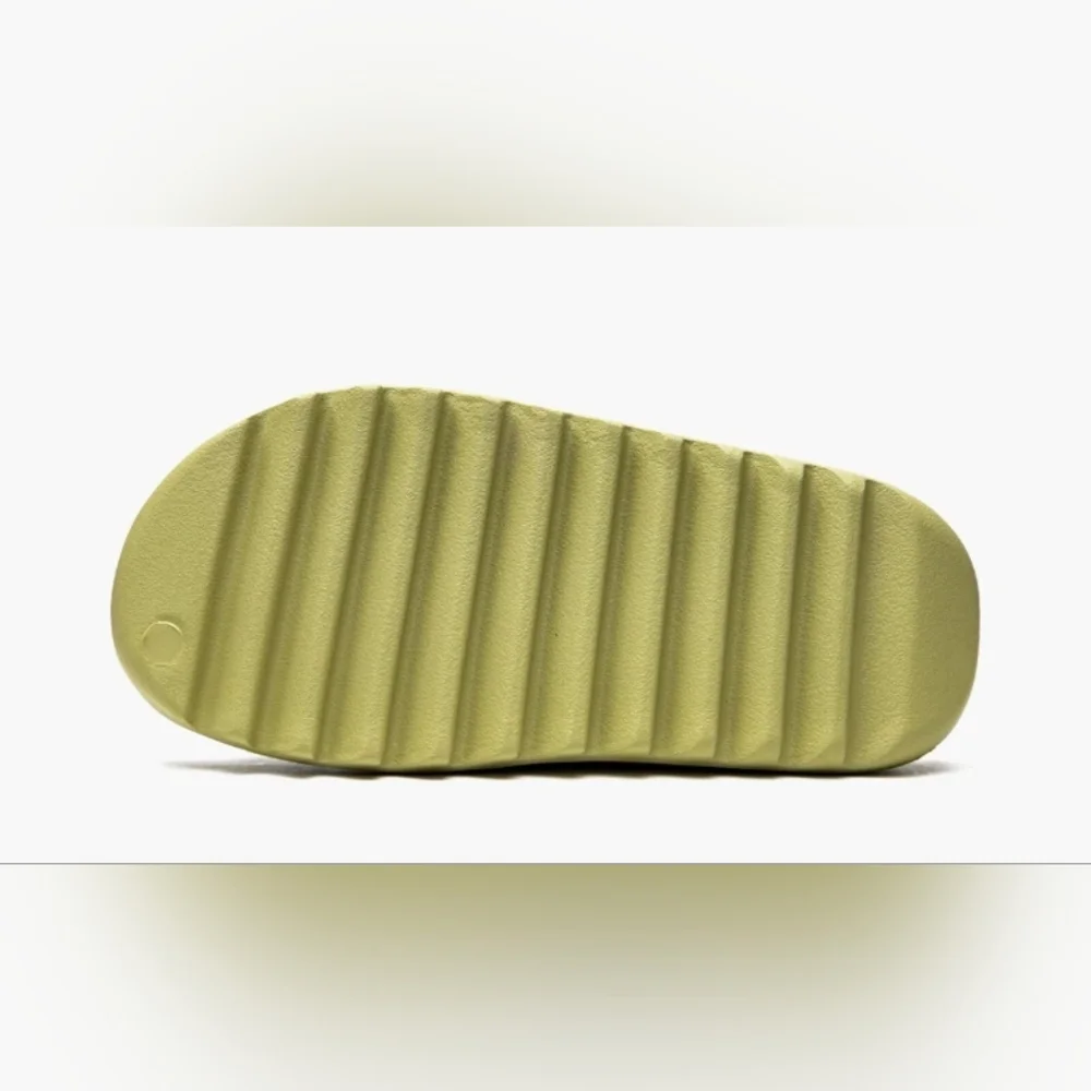 Adidas Yeezy Slide Resin | Size 8 | Brand New (No Box) - Picture 2 of 6